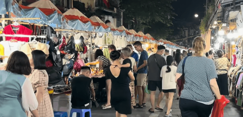 Weekend Night Market