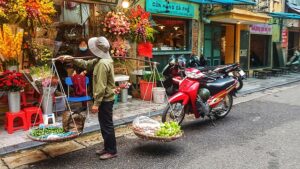 Hanoi-street-vendor